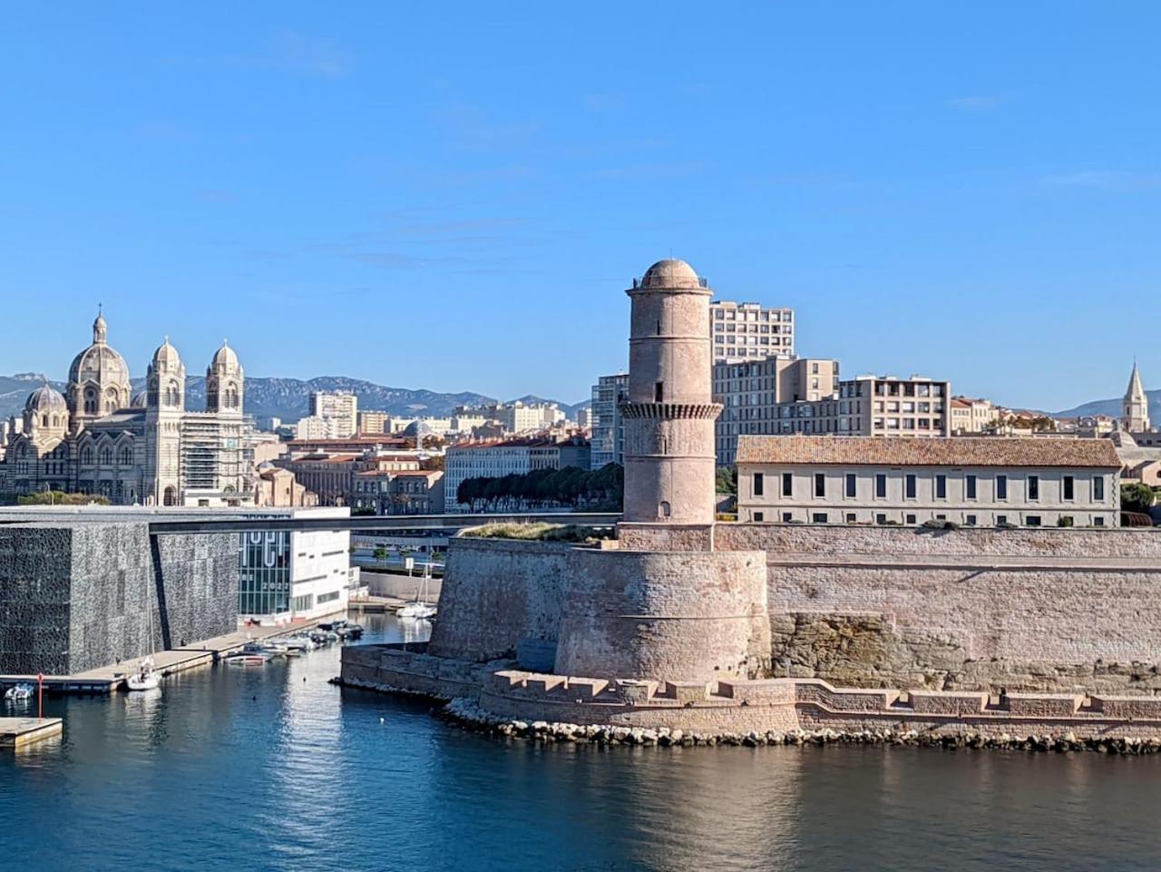 L'Elegant Lumineux Ancien Couvent Apartment Marseille Luaran gambar
